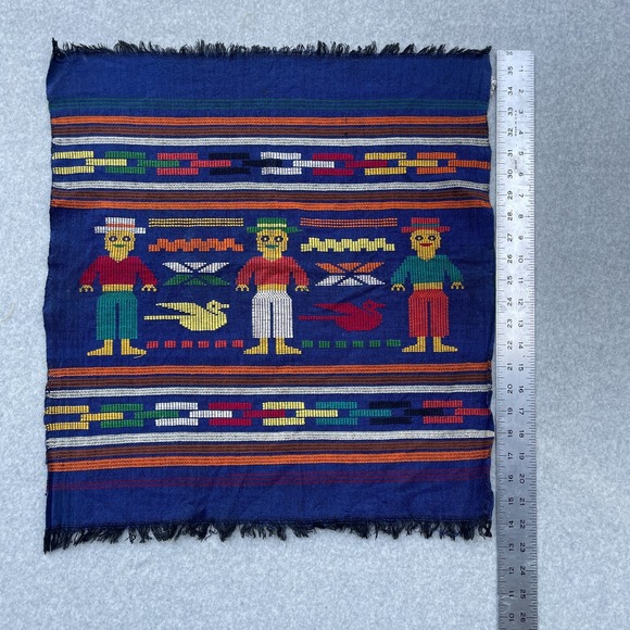 Guatemalan Tapestry Wall Hanging Folk Art Handmade Stitched Textile 22 x 20 - Picture 3 of 10